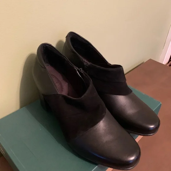 Clarks bendables promise Josie black booties - Picture 5 of 10